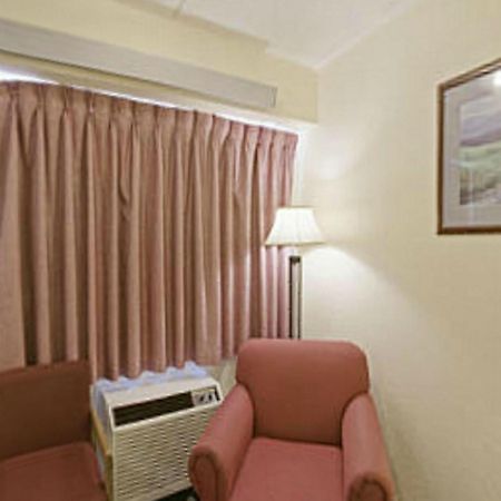 Royal Inn Charlotte Zewnętrze zdjęcie