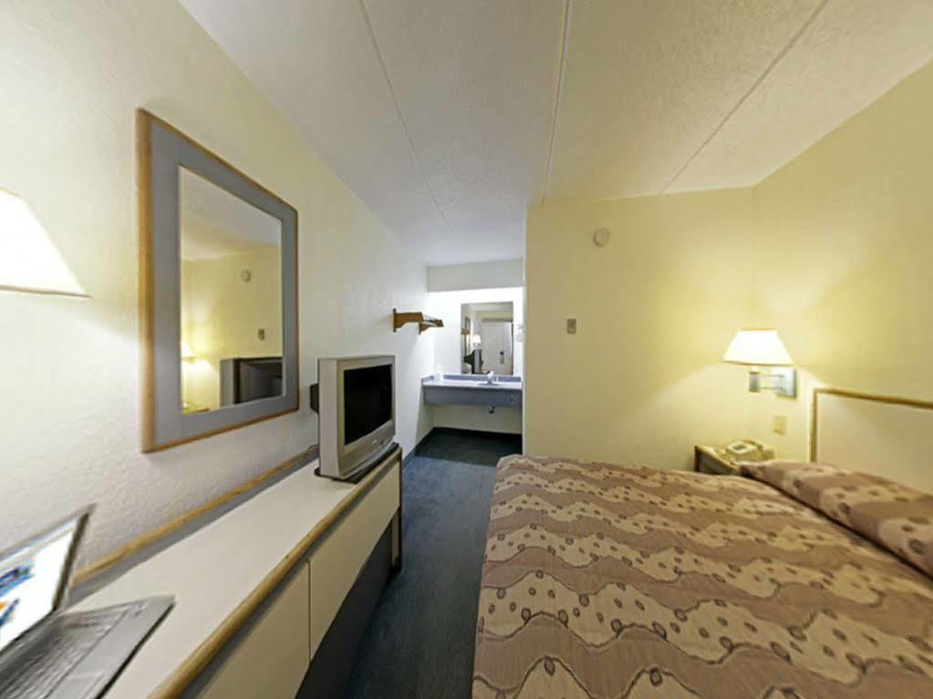 Royal Inn Charlotte Zewnętrze zdjęcie