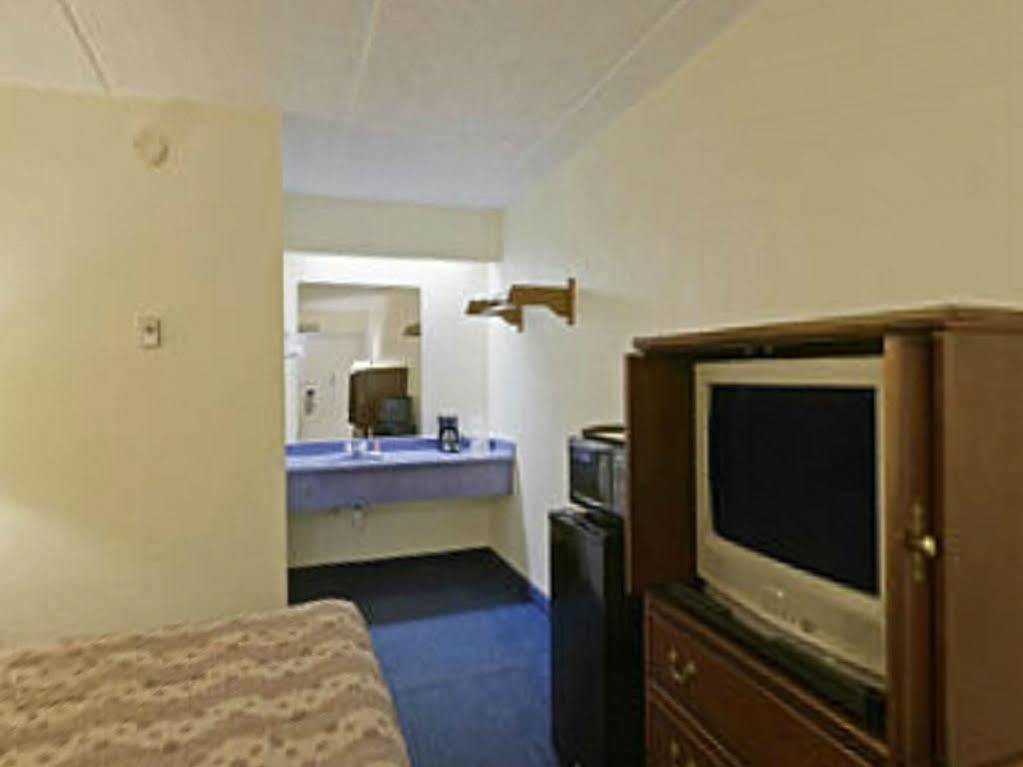Royal Inn Charlotte Zewnętrze zdjęcie